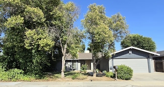 815 Miami Ave, Clovis, CA 93611