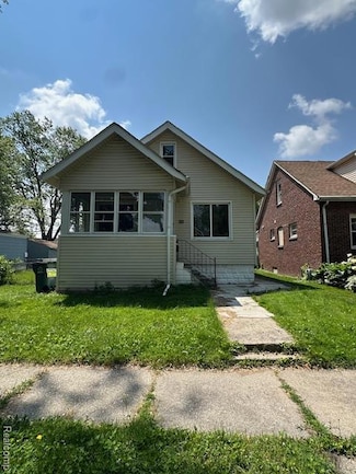340 E George Ave, Hazel Park, MI 48030