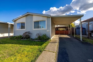 124 Del Paso Dr, Vacaville, CA 95687