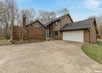 28 Deer Ct, Geneseo, IL 61254
