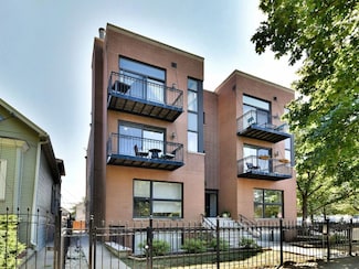 2901 N Fairfield Ave Unit 3S, Chicago, IL 60618