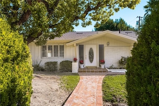 13382 Mount Hood Dr, Santa Ana, CA 92705