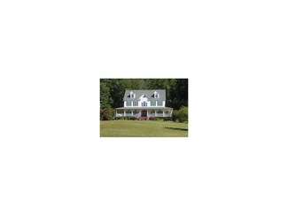 5841 Powell Valley Rd, Big Stone Gap, VA 24219