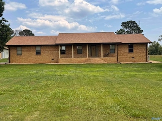 380 County Road 152, Section, AL 35771