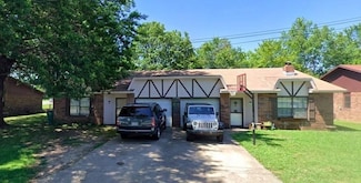 2309 & 2311 W Pecan St, Rogers, AR 72758