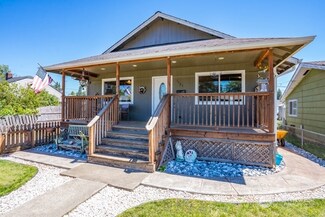 1124 J St, Centralia, WA 98531