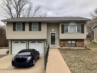 1405 W Aylor St, Webb City, MO 64870