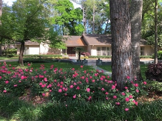 614 Saddlewood Ln, Houston, TX 77024