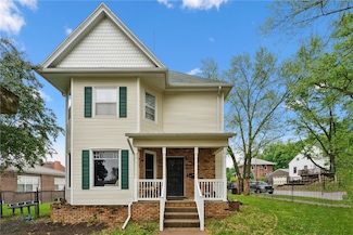 205 S Ford St, Anamosa, IA 52205