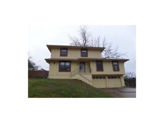 3126 S Maywood Ave, Independence, MO 64052