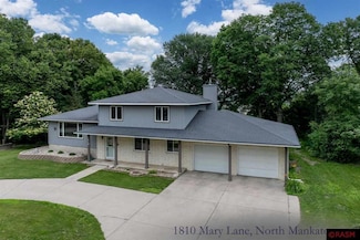 1810 Mary Ln, North Mankato, MN 56003