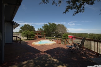 354 Thoroughbred Ln, Spring Branch, TX 78070