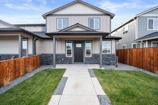 1121 Annalise St, Central Point, OR 97502