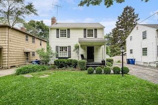 808 Princeton Ave, Ann Arbor, MI 48103
