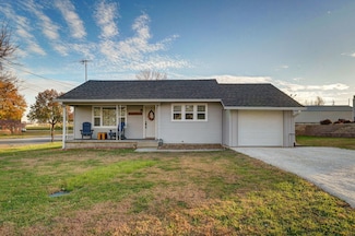 1104 W Main St, Buffalo, MO 65622