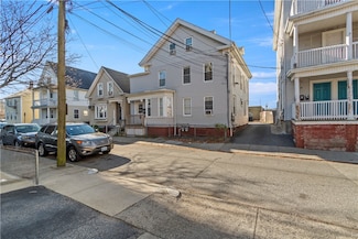 18 Winsor St, Providence, RI 02908