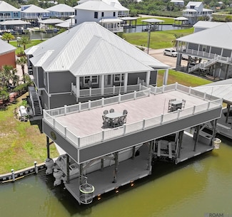 38 Bird Reef Ct, Grand Isle, LA 70358
