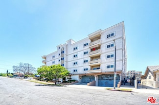 1043 S Kenmore Ave Unit 201, Los Angeles, CA 90006