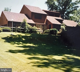 176 Pratts Dam Rd, Coatesville, PA 19320