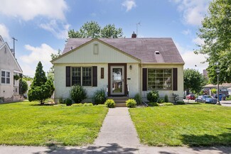 911 Wilder St S, Saint Paul, MN 55116