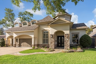 8718 Cedardale Dr, Houston, TX 77055