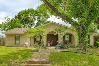 431 Ridge Crest Dr, Richardson, TX 75080