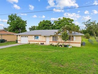 6220 Meadowview Cir, Fort Myers, FL 33916