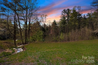 361 Rickel Dr, Hendersonville, NC 28739