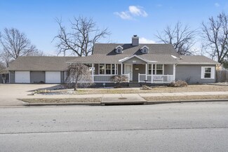 408 N Lynn Ave, Republic, MO 65738