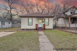 2424 Baker St, Muskegon, MI 49444