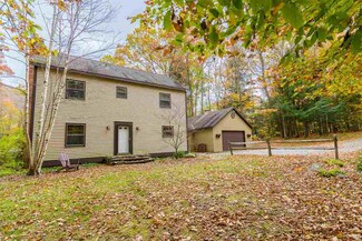 560 New Ireland Rd, Manchester Center, VT 05255