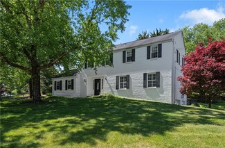 9569 Parkedge Dr, Allison Park, PA 15101