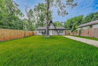 408 Commanche Rd, Montgomery, TX 77316