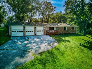 623 S Walnut St, Harrison, AR 72601