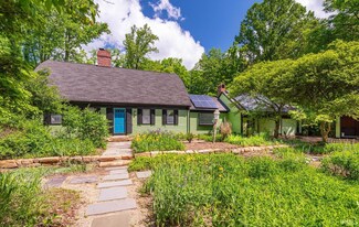 4879 E Heritage Woods Rd, Bloomington, IN 47401