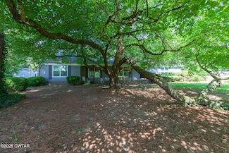 688 Spring Creek Law Rd, Jackson, TN 38305