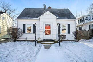 31 Cragg Rd, Rochester, NY 14616