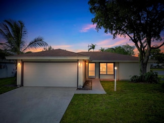 1201 Pine Sage Cir, West Palm Beach, FL 33409