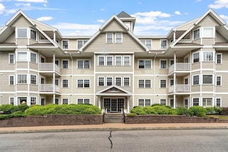 4 Sterling Hill Ln Unit 424, Exeter, NH 03833