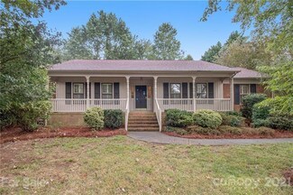 2021 Lynbridge Dr, Charlotte, NC 28270