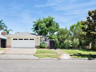 1118 Pembroke Ln, Newport Beach, CA 92660