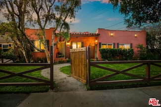 10721 Aqua Vista St Unit 1, North Hollywood, CA 91602