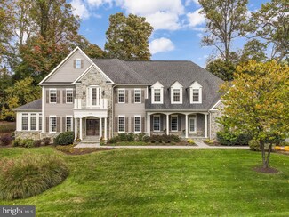 10508 Wynfield Woods Dr, Great Falls, VA 22066