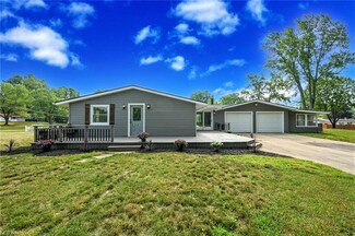 1644 Allma Dr, North Canton, OH 44720