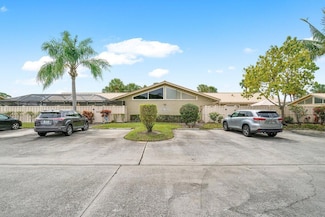 5933 Golden Eagle Cir, Palm Beach Gardens, FL 33418
