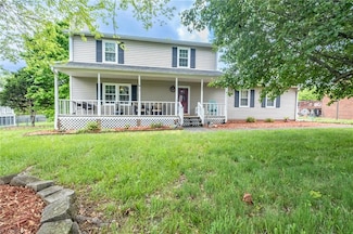 704 Leatherwood Ct, Lewisville, NC 27023
