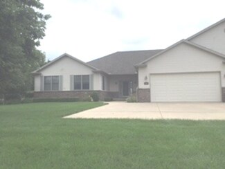 608 W Chebanse Ave, Chebanse, IL 60922