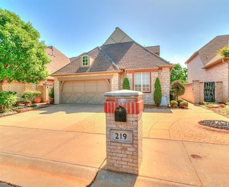 219 Boulevard Du Lac, Norman, OK 73071
