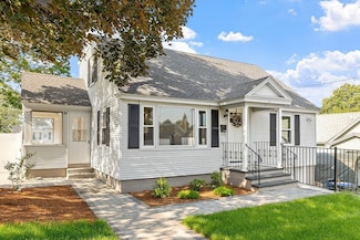 3 Lynn St, Lawrence, MA 01843