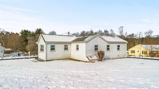 3838 Blytheburn Rd, Mountain Top, PA 18707